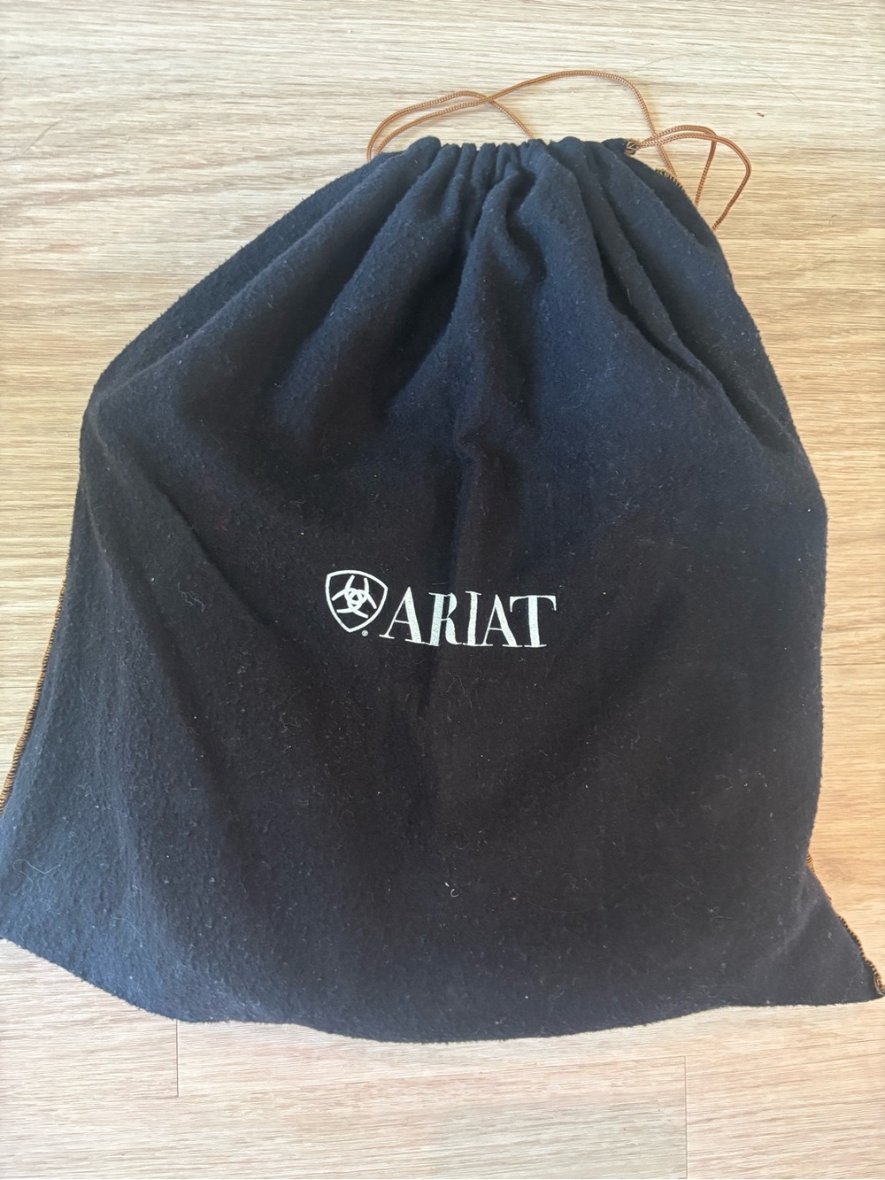 Ariat Black Leather Shoulder Bag with Brown Tooled Accents - Picture 8 of 8